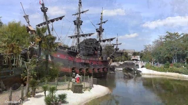 Tour Guide To Disneyland Paris; Disneyland Park смотреть онлайн