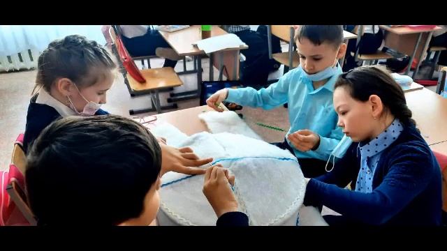 Кружок ДПИ. Тема занятия: "Изготовление юрты из синтепона". Руководитель: Шалдыбаева Г.Т. смотреть онлайн