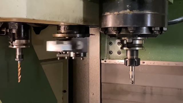 Автоматическая смена инструмента на фрезерном содике смотреть онлайн