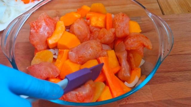 По мотивам еврейского цимеса. Грудка куриная с овощами и курагой. Готовлю в гриле Ninja (духовке) смотреть онлайн