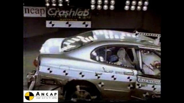 Daewoo Leganza 1997 ANCAP Crash Test (2 stars) смотреть онлайн