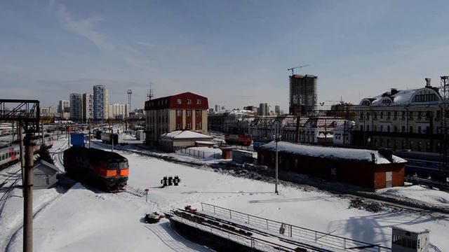 Станция Екатеринбург - Пассажирский с моста смотреть онлайн