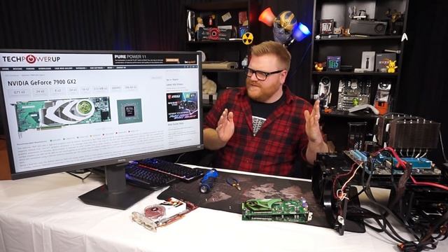 The Nvidia 7950 GX2 is a weird double video card смотреть онлайн