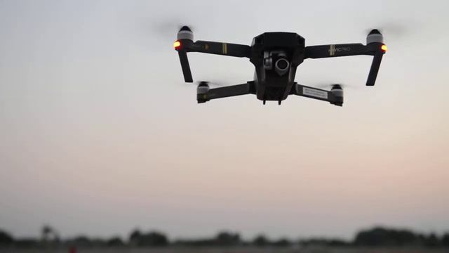 The Universe drone flies through the evening sky. смотреть онлайн