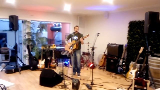Mark Thompson - Hypersonic Missiles (Sam Fender) смотреть онлайн