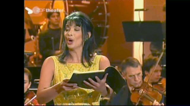 Noemi Nadelmann & Hakan Hardenberger смотреть онлайн