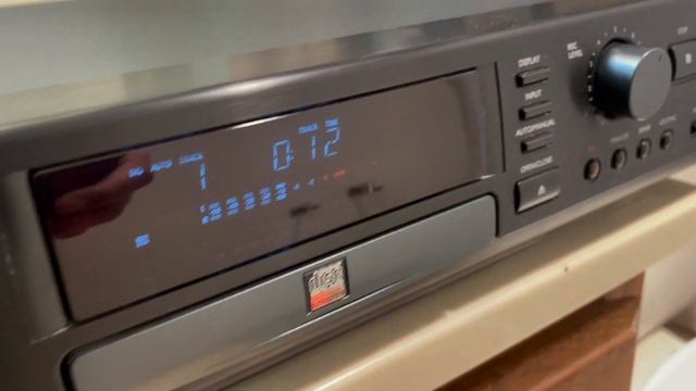 Philips CDR 765 Audio Compact Disc Recorder смотреть онлайн