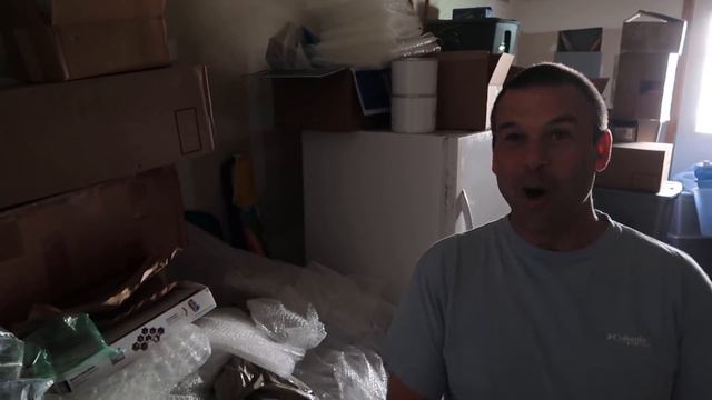 Shopping New Paint & Cleaning Out The Garage Vlog | PaulAndShannonsLife смотреть онлайн