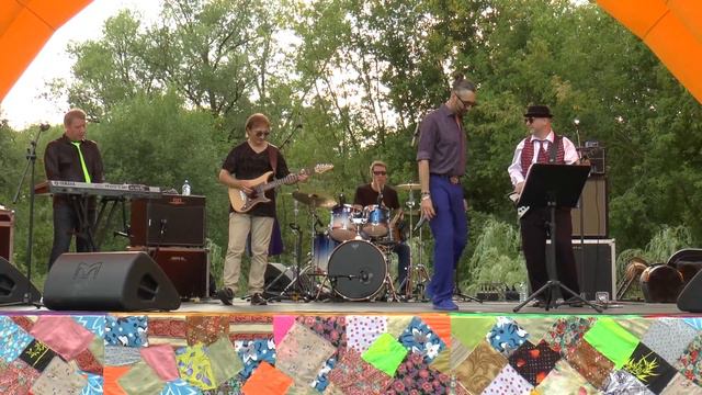 Российская группа Alright Band, певец Павел Козлов, Принарский парк, город Серпухов смотреть онлайн