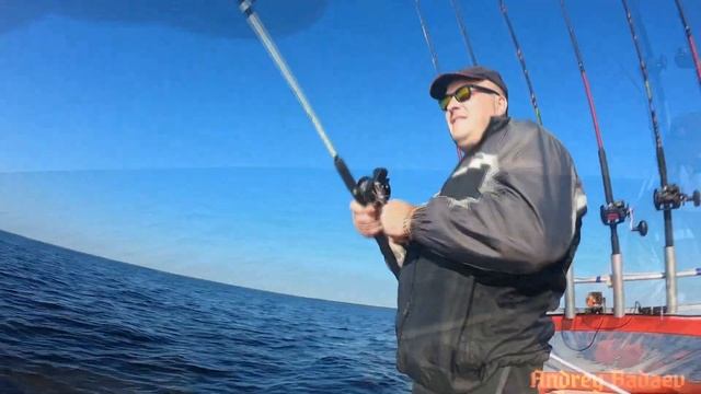 Рыбалка с Кузьмичем за Щукой. Ладога смотреть онлайн