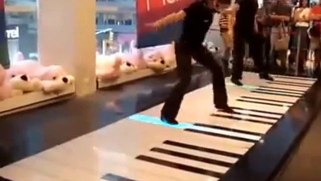 Игра на пианино смотреть онлайн