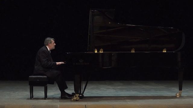Bach-Busoni - Adagio из Токкаты C-dur BWV 564/ А. Задонский смотреть онлайн