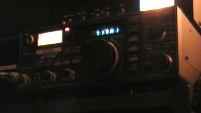 VK4FHAW in QSO with K8XS смотреть онлайн