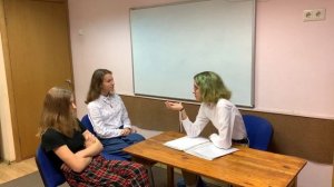 ПЕРЕКЛИЧКА НА УРОКЕ сценка про школу/ прикол про школу #шутка #прикол #юмор #приколыпрошколу #сценк