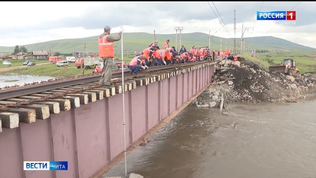 Лучших сотрудников ЗабЖД отметили наградами накануне профессионального праздника смотреть онлайн