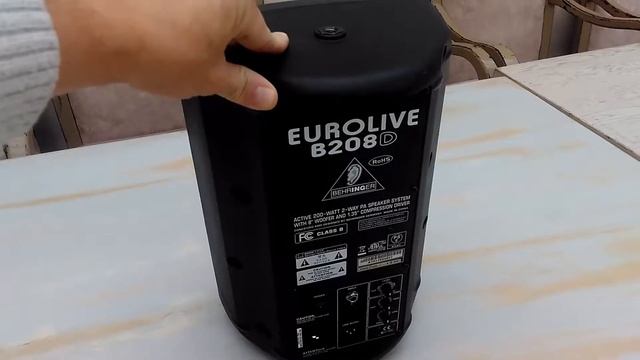 Behringer B208D - потужна малишка!!! смотреть онлайн