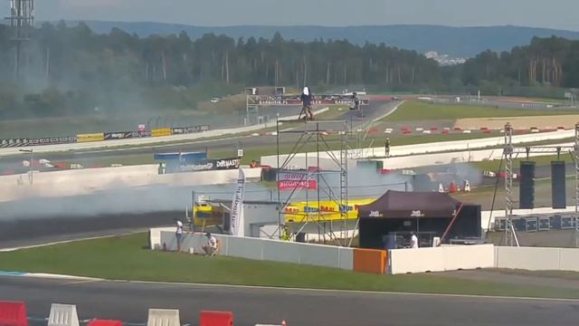 Red Bull Driftbrothers Nissan SX vs. BMW E30 Drift Masters GP 2017 Hockenheimring смотреть онлайн