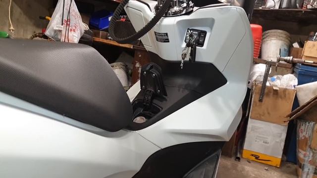 Honda Pcx 150. Хороший вариатор для психа.