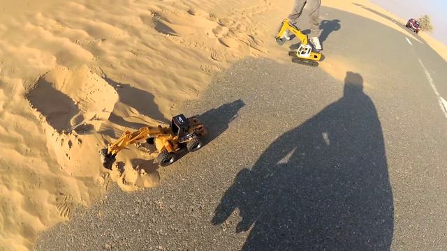 HuiNa Toys Super Easy To Operate Alloy RC Excavator