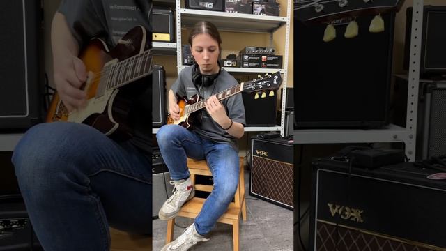 Электрогитара классического дизайна🔥 #music #musicvideo #guitar #comment #guitarist смотреть онлайн