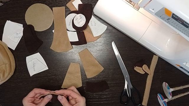 Шьем бычка из флиса. Символ года 2021. How to sew a bull. смотреть онлайн