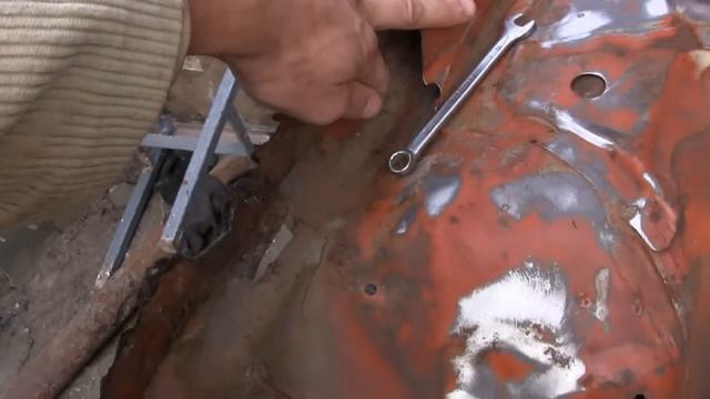 Востанавливаем Mercedes w123 230E видео 20, рихтуем лонжерон ч3 Restores Mercedes w123 смотреть онлайн