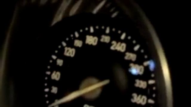 Bugatti Veyron- Dubai 0-100 kms смотреть онлайн