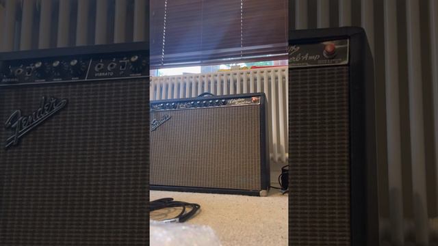 Fender Vibrolux Reverb 1966 смотреть онлайн