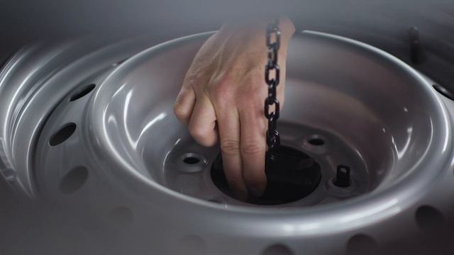 All-New Isuzu D-Max: How To Return the Spare Wheel to its Cradle смотреть онлайн