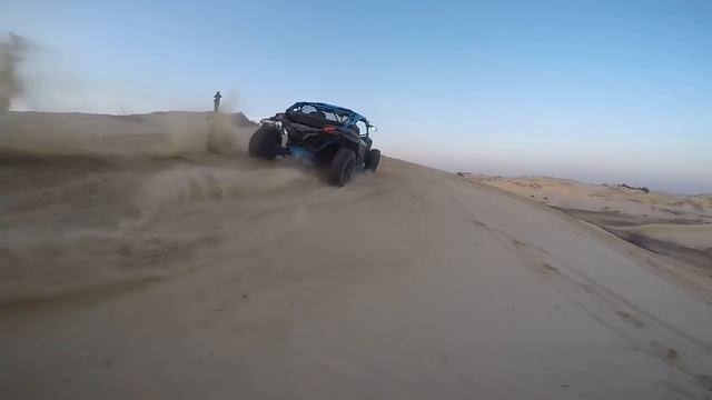 Багги Maverick X3 песчаные барханы смотреть онлайн