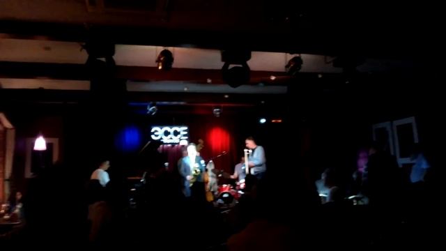 Джаз в саду Эрмитаж. Кафе Эссе смотреть онлайн