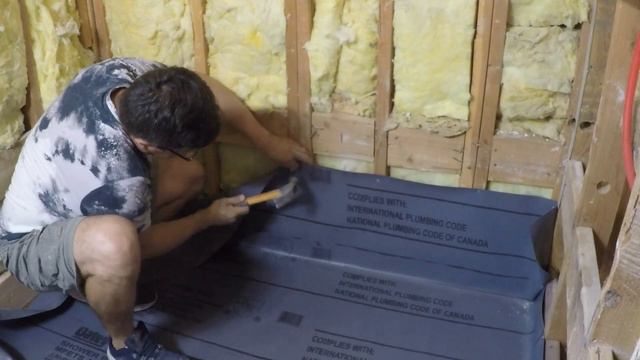 Como realizar una base de cemento para piso de Ducha. смотреть онлайн
