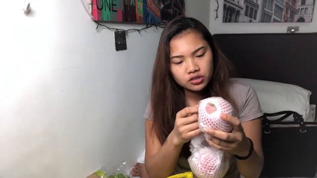 200 Dirham Groceries Challenge || Vegan Supplies || Emma Saraswati смотреть онлайн