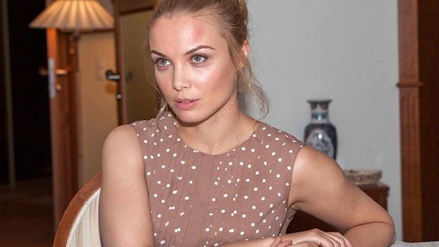 Неудачный брак, дочь Анна и счастье со второй попытки: Личная жизнь Ольги Арнтгольц смотреть онлайн