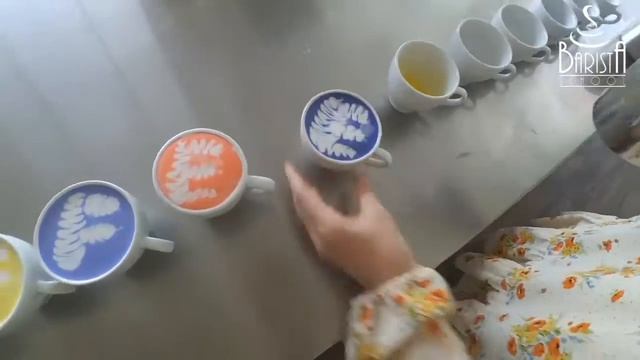 Цветные капучино специально для Coffeelaktika! смотреть онлайн