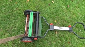 Обзор моей механической газонокосилки.