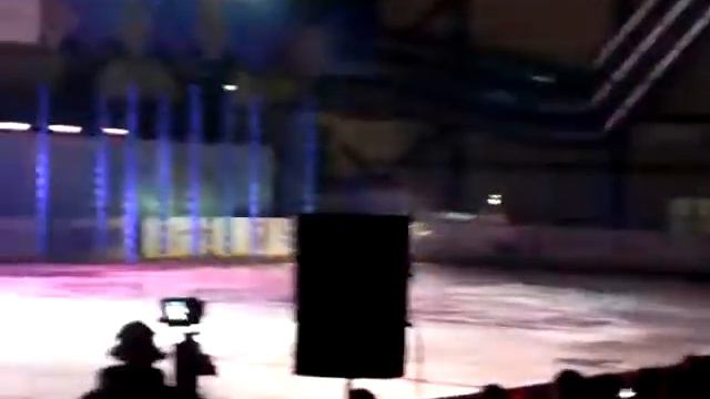 "Шоу Чемпионов" с Евгением Плющенко на открытии ледового дворца "Кристалл" в Южно-Сахалинске смотреть онлайн