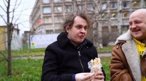 ЕМ ШАВЕРМУ с ХОВАНСКИМ с САМОЙ ПЛОХОЙ ОЦЕНКОЙ В ПИТЕРЕ