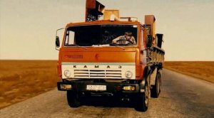 Шу-Чу (2009) - car chase scene