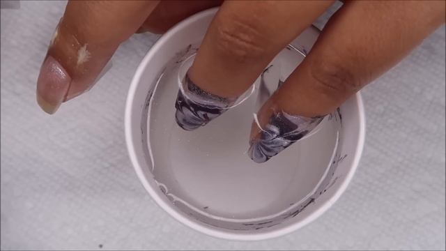 Snowy Water Marble | 12 Days of Christmas Nail Art | DIY Tutorial смотреть онлайн