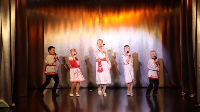 Вӑрманта ҫырлара. смотреть онлайн