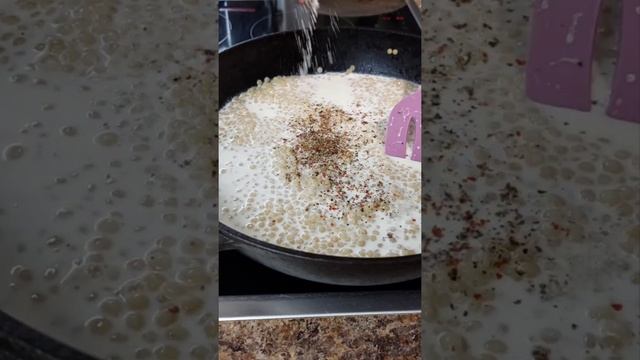 Паста птитим с креветками в сливочном соусе смотреть онлайн
