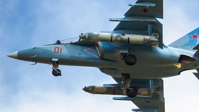 ВКС РФ получили два новых учебных самолёта Як-130 в рамках дополнительного контракта МО РФ смотреть онлайн