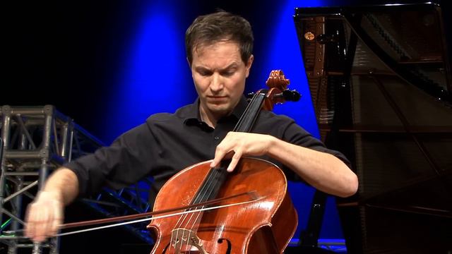 Stephan Braun Jazz-cello: Rococo Improvisation (Tchaikovsky) смотреть онлайн