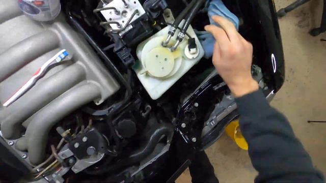 I BOUGHT THE LOWEST MILEAGE MERCEDES E300 TURBO DIESEL IN THE WORLD !? смотреть онлайн