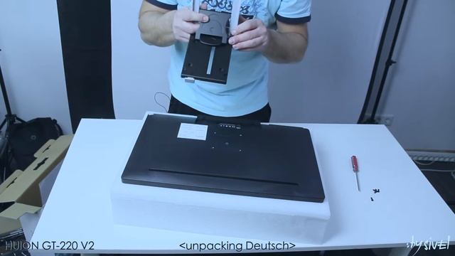 Huion GT 220 V2 смотреть онлайн