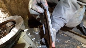 Volvo vnl 670. ВОЛЬВО АМЕРИКА ЗАМЕНА СЦЕПЛЕНИЯ!!! СНЯТИЕ КПП. ЗАМЕНА ТОРМОЗКА. СНЯТИЕ МАХОВИКА.