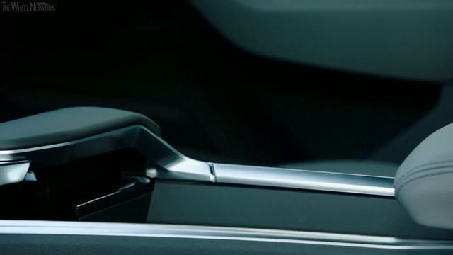 2021 Audi e-tron Sportback 55 quattro | Floret Silver Metallic | Driving, Interior, Exterior смотреть онлайн