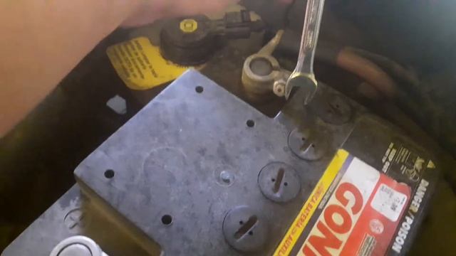POSIBLE SOLUCIÓN PARA LOS SENSORES DEL ABS Y DERRAPE QUE SE ACTIVAN EN EL TABLERO смотреть онлайн