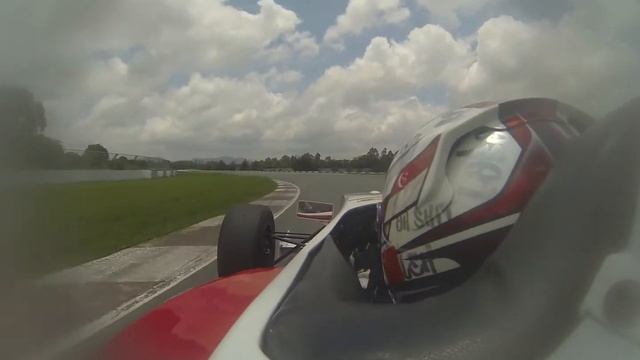 Yuey Tan ONBOARD - Zhuhai Test Formula Renault 2014 смотреть онлайн